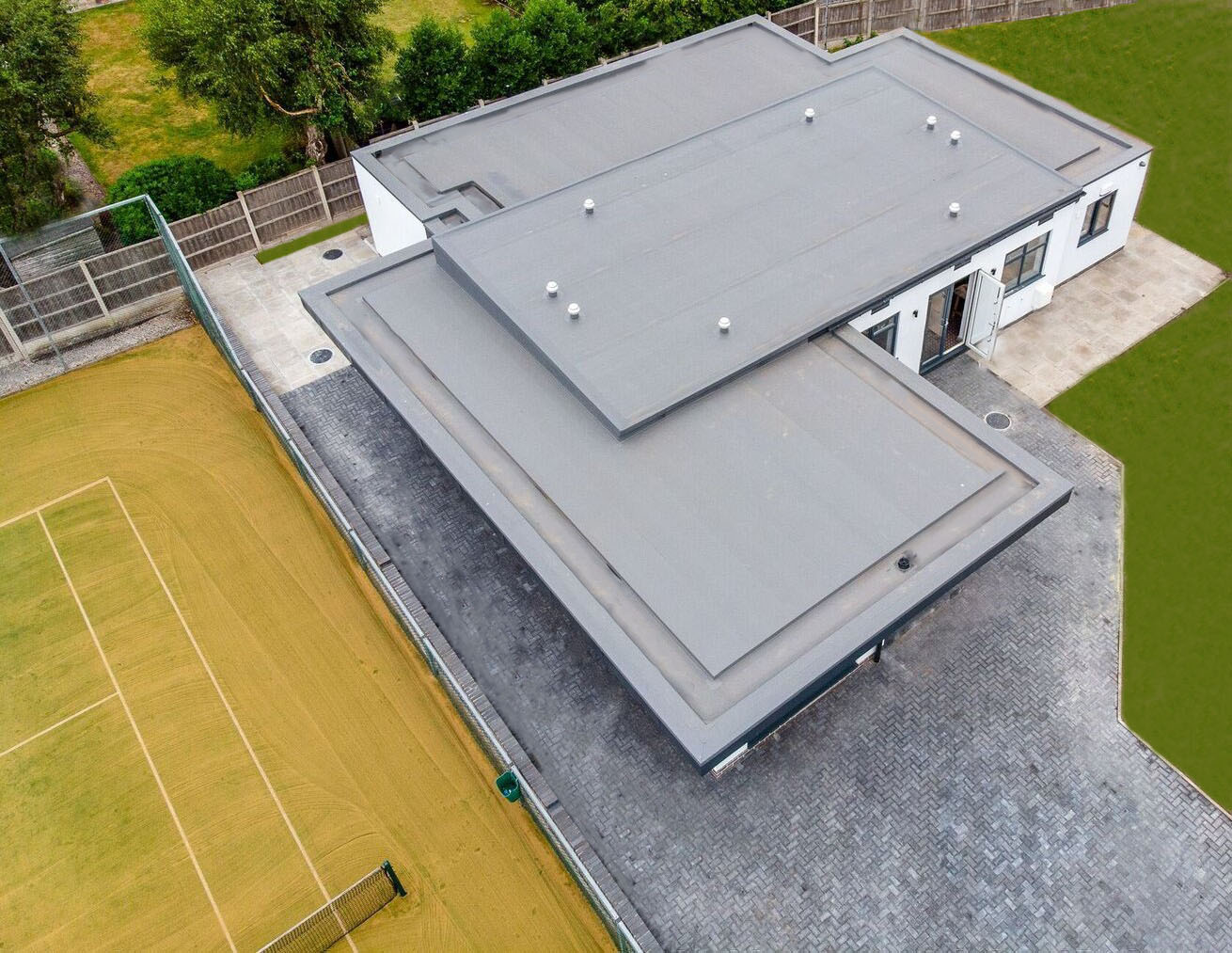 The stronger the wind, the better